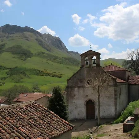 Entreladeras 2 컨트리하우스 Busdongo